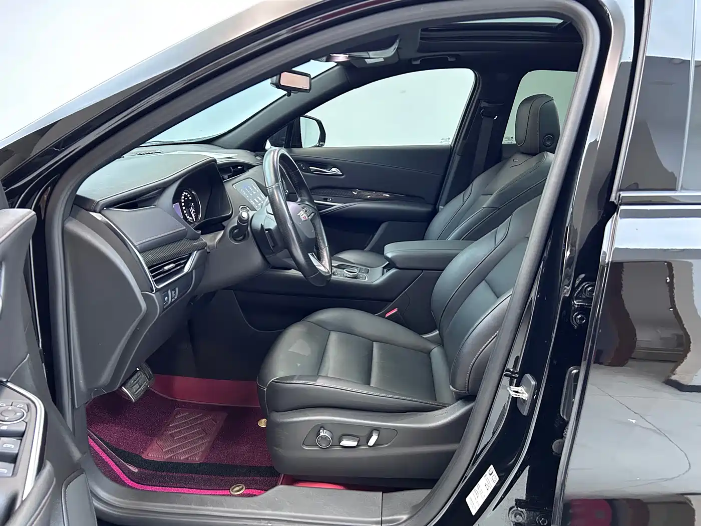 Cadillac XT4 2018 28T 2WD Luxury Sport Type фото 8