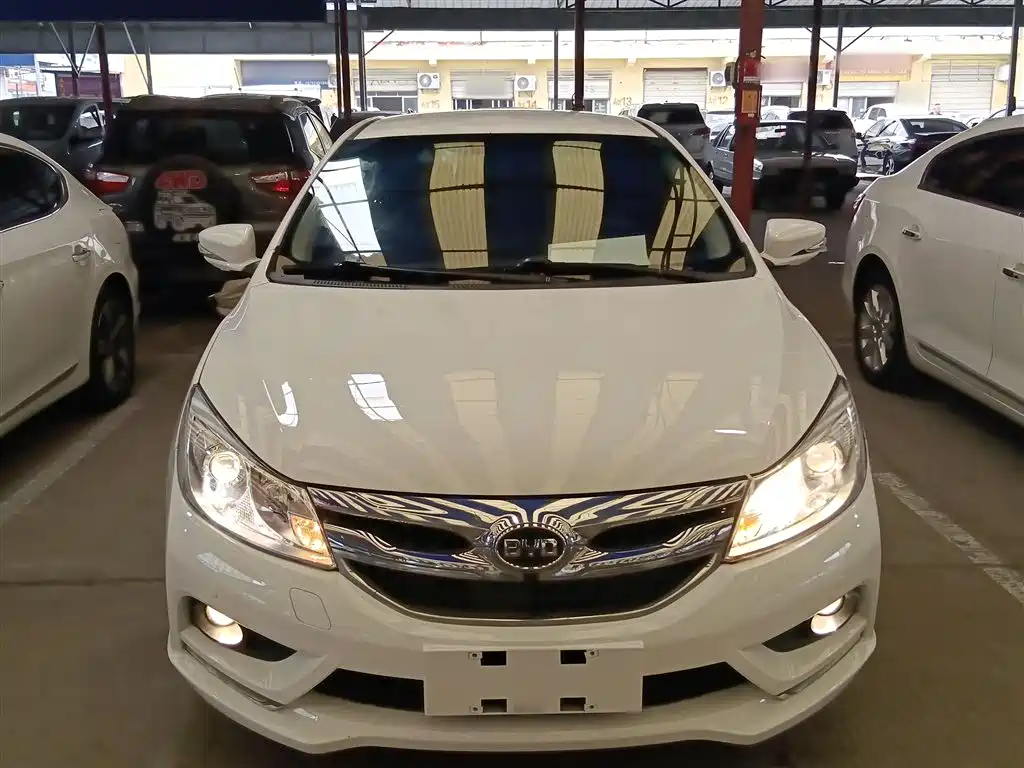 BYD Surui 2016 1.5L Manual Elite фото 3