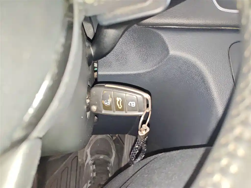 Audi Q3 2013 35 TFSI Comfort фото 9