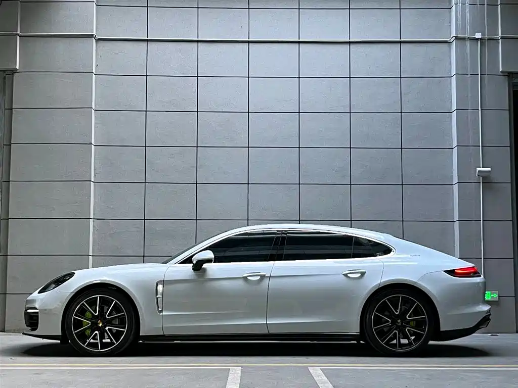 Porsche Panamera 2021 Panamera 4 Executive Long Wheelbase 2.9T фото 4