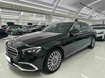 Mercedes-Benz E