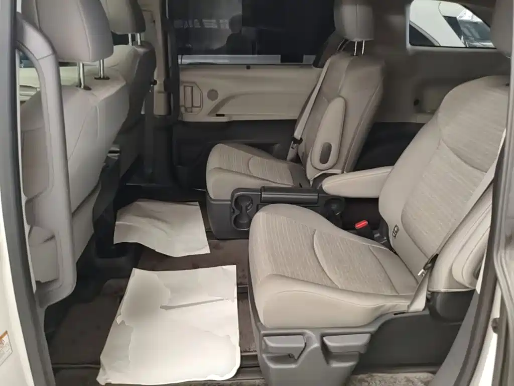 Toyota Sienna 2025 2024 2.5L Hybrid Comfort Edition