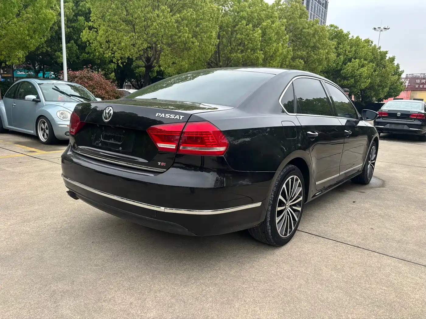 Volkswagen Passat 2015 1.8TSI DSG Prestige Edition фото 8