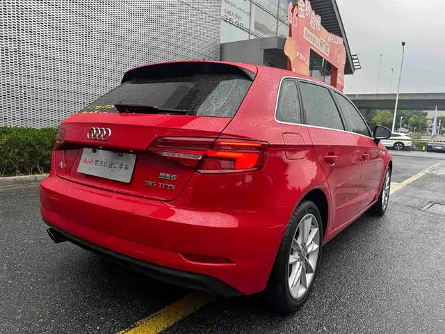 Audi A3 2018 30th Anniversary Sportback 35 TFSI Progressive — фото 5
