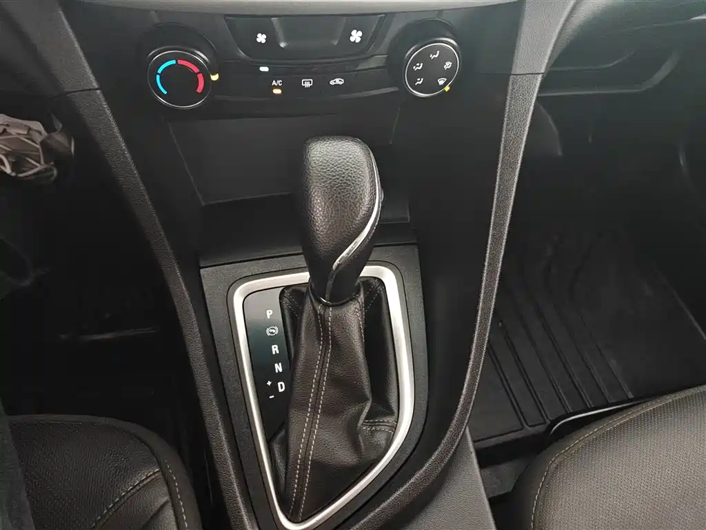 Buick Excelle 2021 Facelift 1.3T Auto Mild Hybrid Elite фото 14