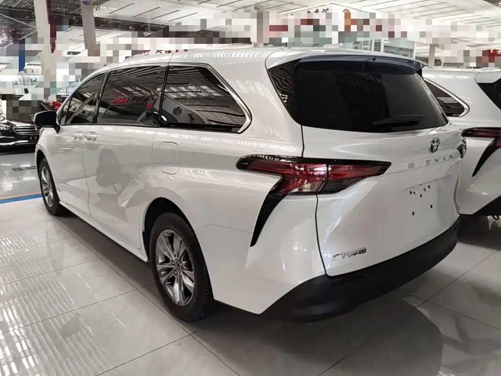 Toyota Sienna 2025 2024 2.5L Hybrid Comfort Edition