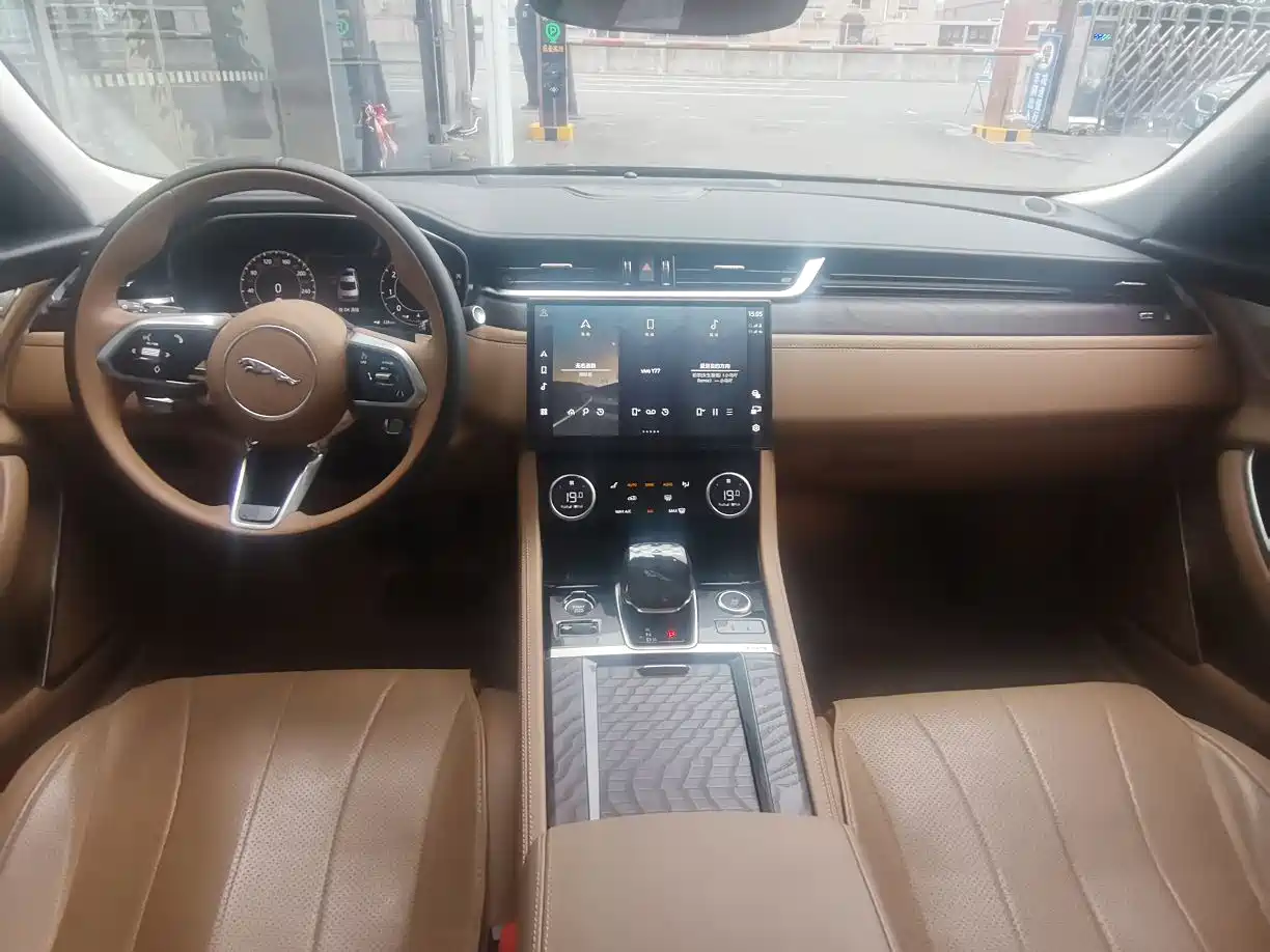 JAGUAR XFL