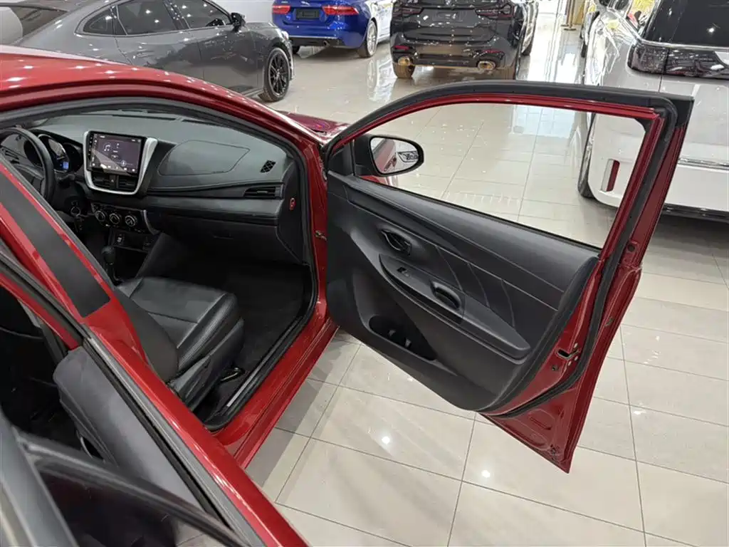 Toyota YARiS L Zhi Xuan 2019 1.5E CVT MeiDong Edition China VI фото 13
