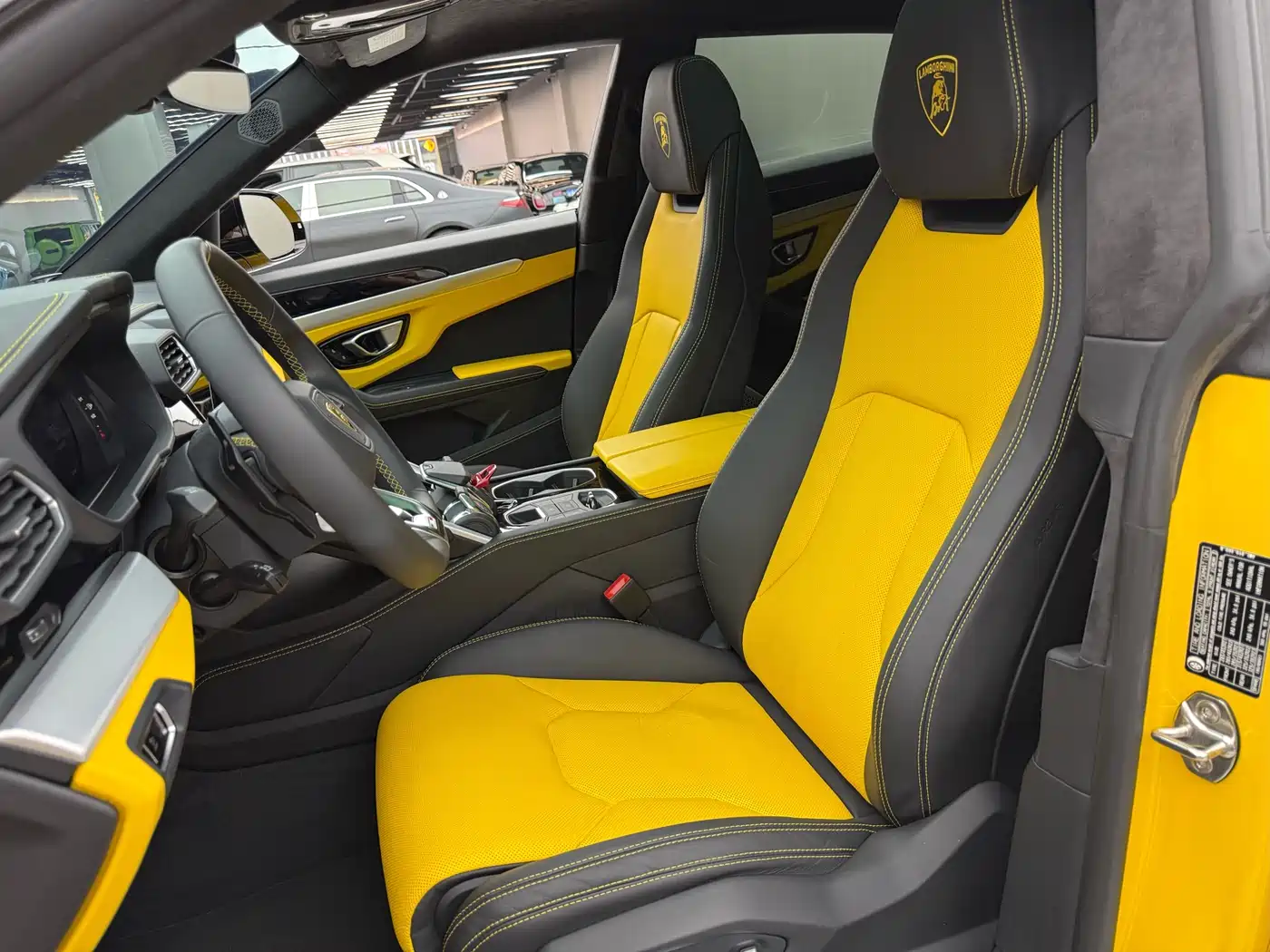 Lamborghini Urus 2023 2021 4.0T V8