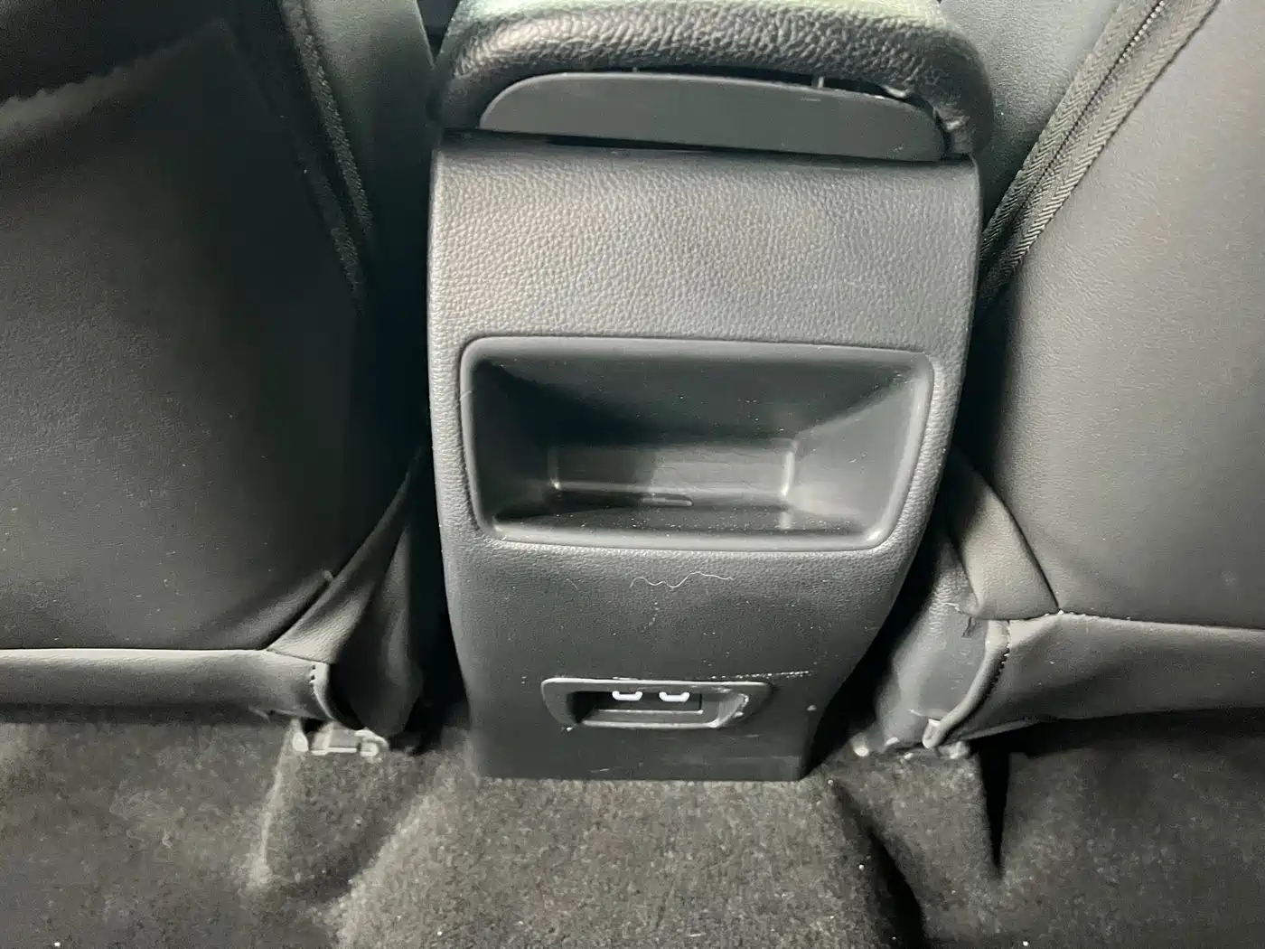 Toyota Frontlander 2023 2.0L CVT Leading Edition фото 29