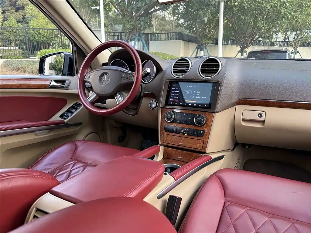 Mercedes-Benz GL-Class фото 11