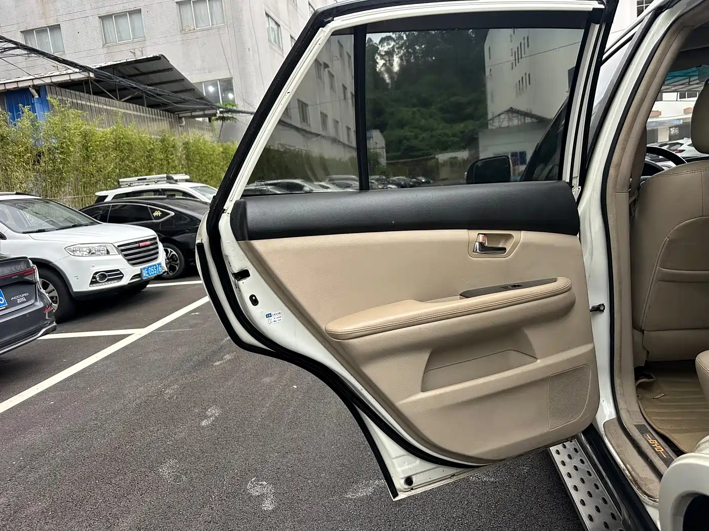 BYD S6 2013 2012 2.4L Automatic Exclusive