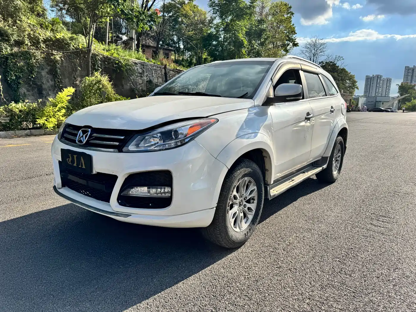 Jiangling Yusheng S350 2015 2013 2.4T Automatic 2WD Diesel Premium Luxury 5-seater