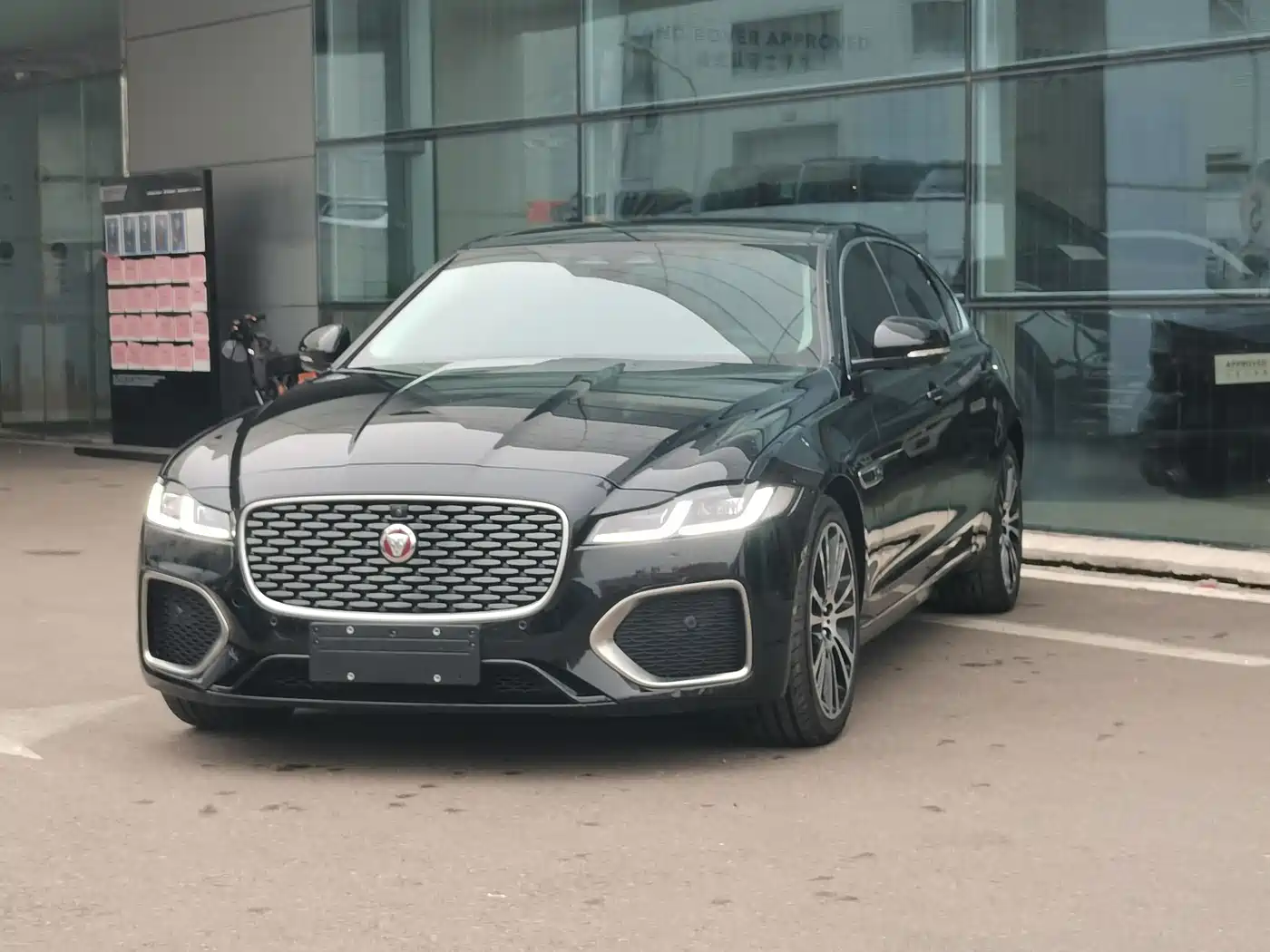 JAGUAR XFL 2025
