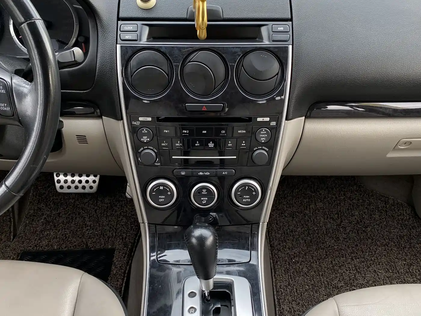 Фото 22 - Mazda 6