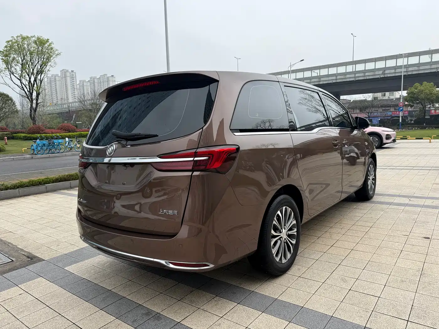 BUICK GL8