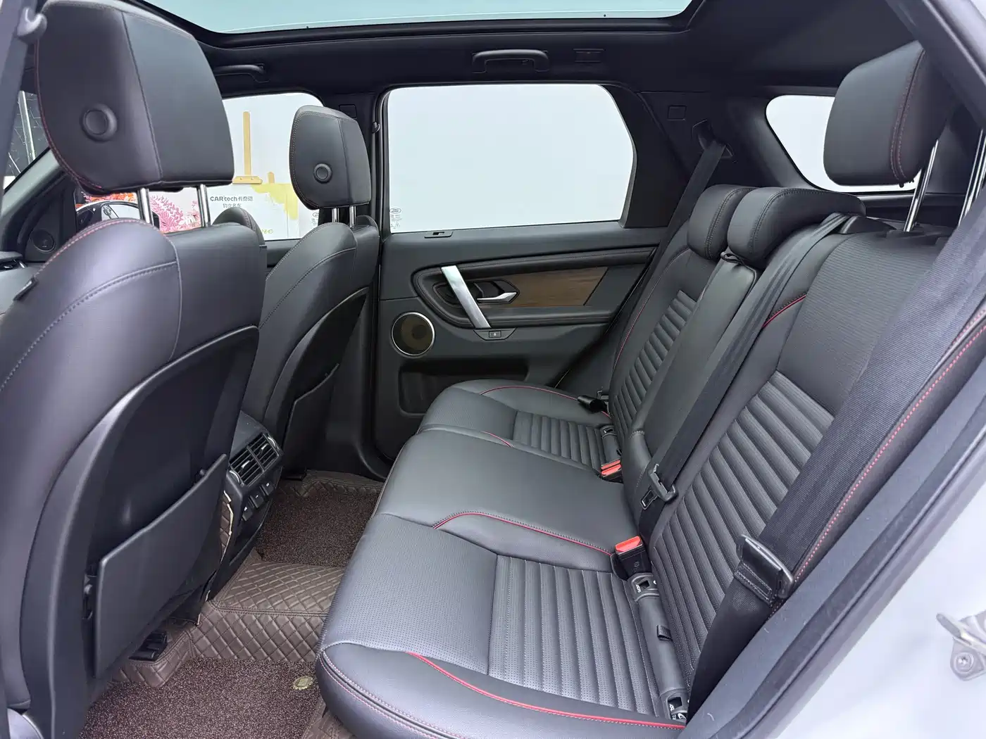 Land Rover Discovery Sport 2022 Model 249PS R-Dynamic S Performance Edition 5-Seater фото 13