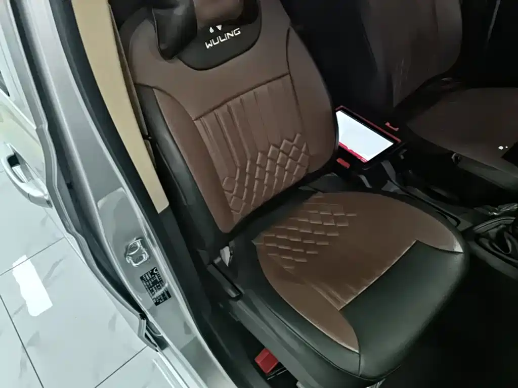 Wuling Motors Wuling Hongguang V 2024 2022 1.5L Power Enjoy Edition Electric Power Steering LAR