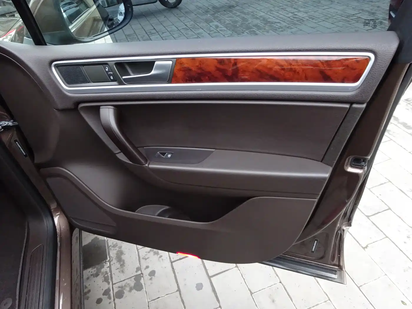 Volkswagen Touareg 2011 3.0TSI Standard фото 25
