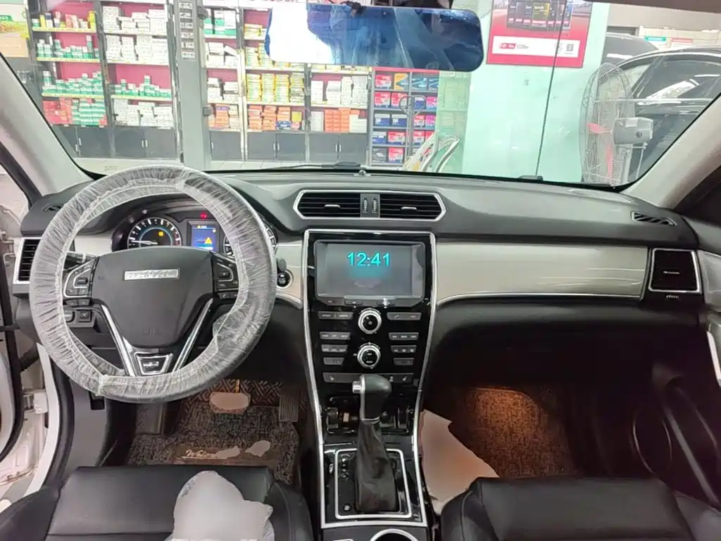 Haval H2 2015 2016 Red Label 1.5T Automatic 2WD Luxury