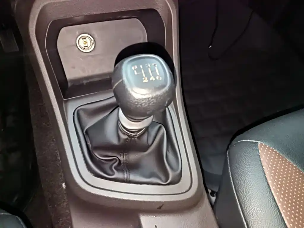 Wuling Motors Wuling Hongguang V 2024 2022 1.5L Power Enjoy Edition Electric Power Steering LAR