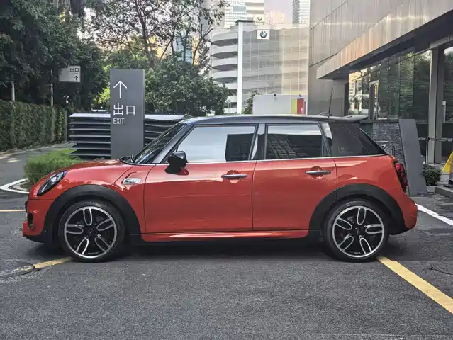 MINI 2019 2.0T COOPER S Racer 5-Door — фото 3