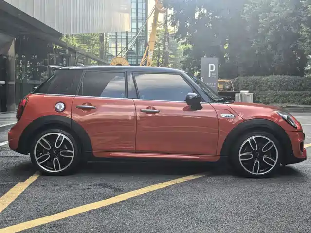 MINI 2019 2.0T COOPER S Racer 5-Door — фото 4
