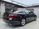 Фото 3 - Lexus LS