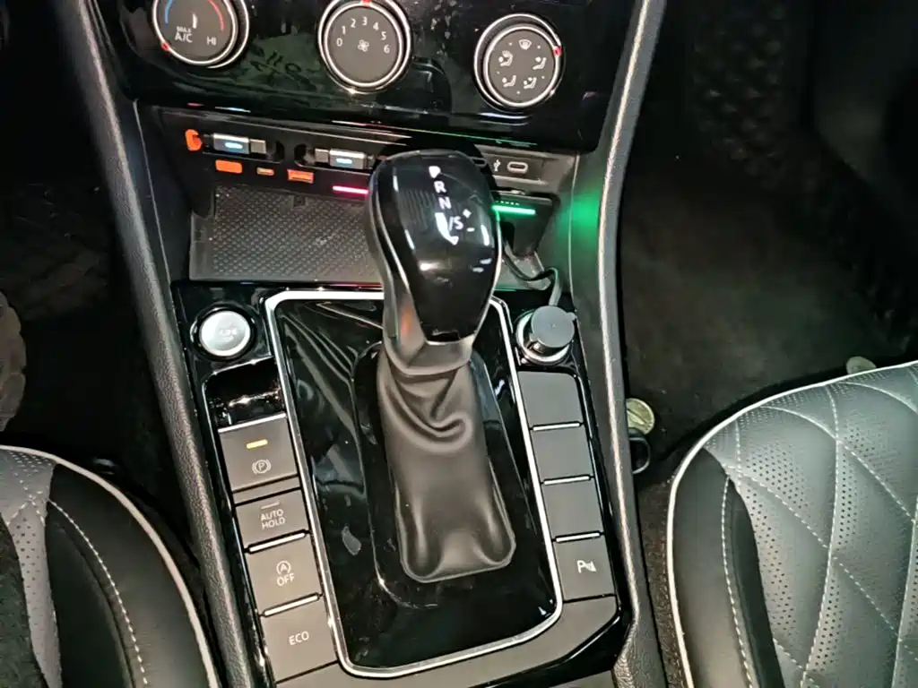 Volkswagen Sagitar, миниатюра 14