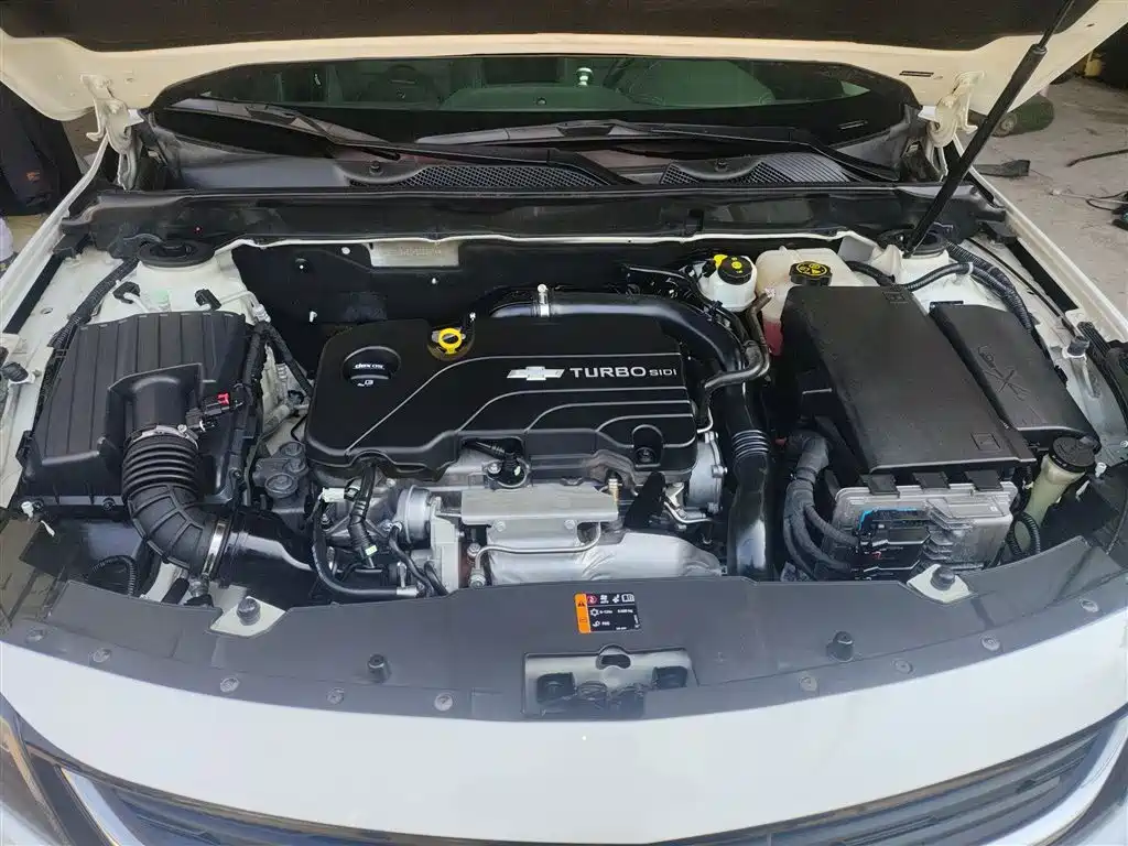 Chevrolet Malibu 2017 1.5T Automatic Luxury Edition фото 20