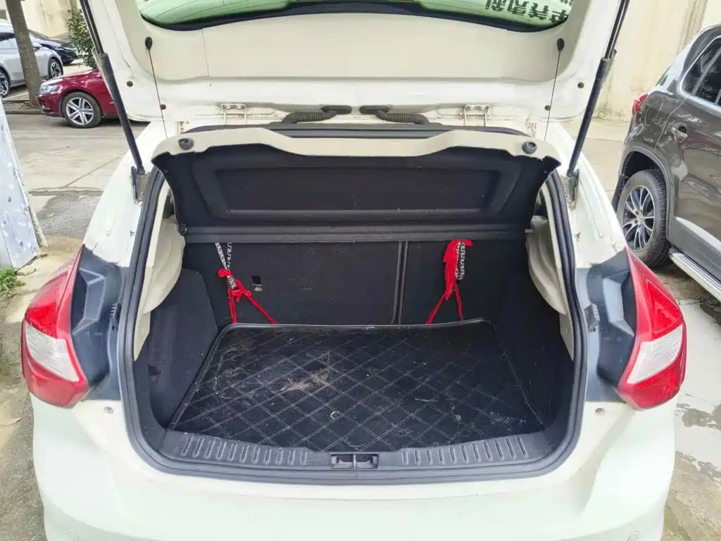 Фото 5 - Ford Focus