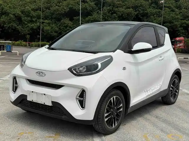  QQ New Energy Little Ant 2022 Facelift Sweet Edition Half Sugar LFP 30.7kWh 30kW 301km