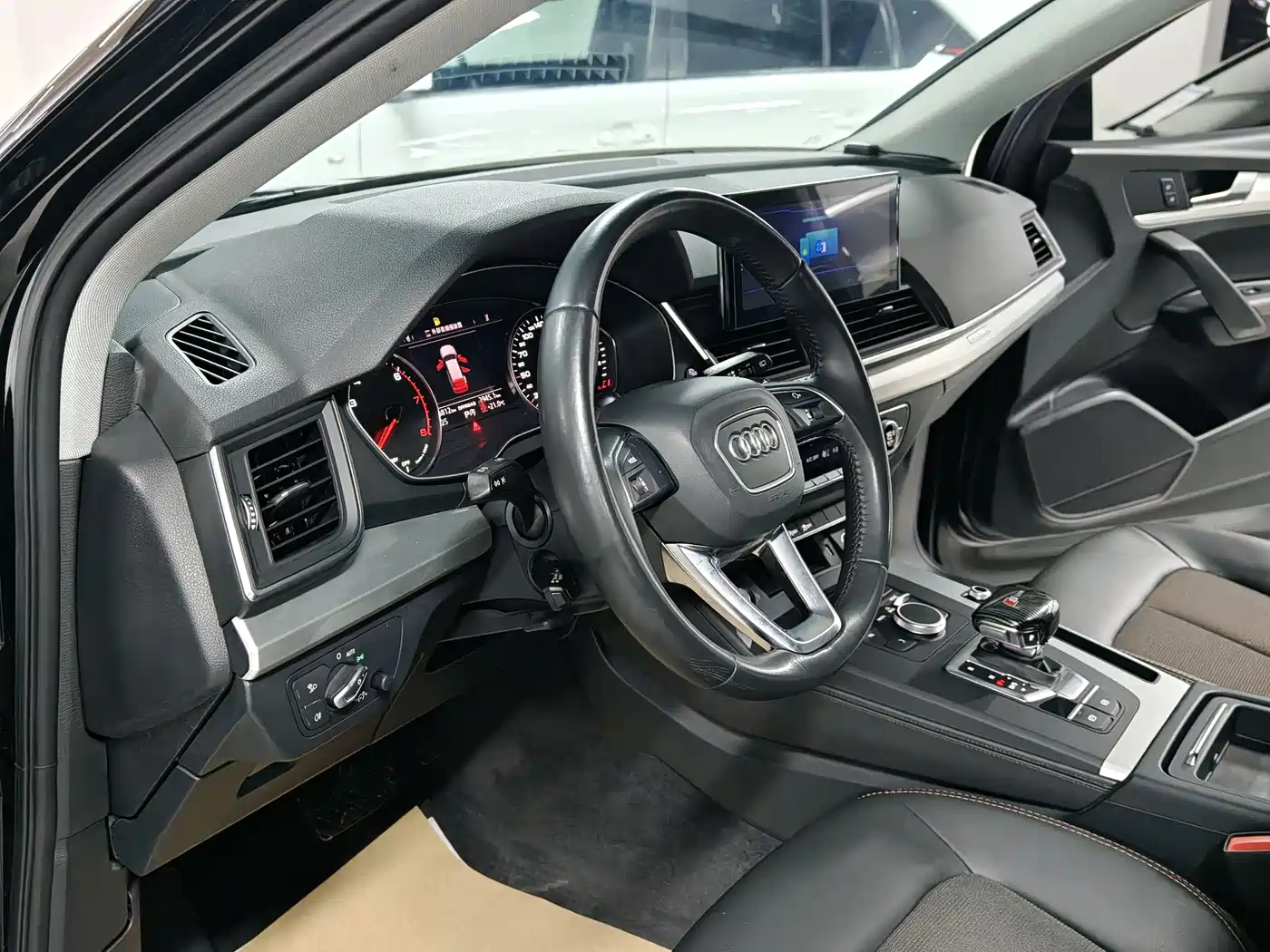 Audi Q5L 2020 Facelift 40 TFSI Honor Progressive фото 16