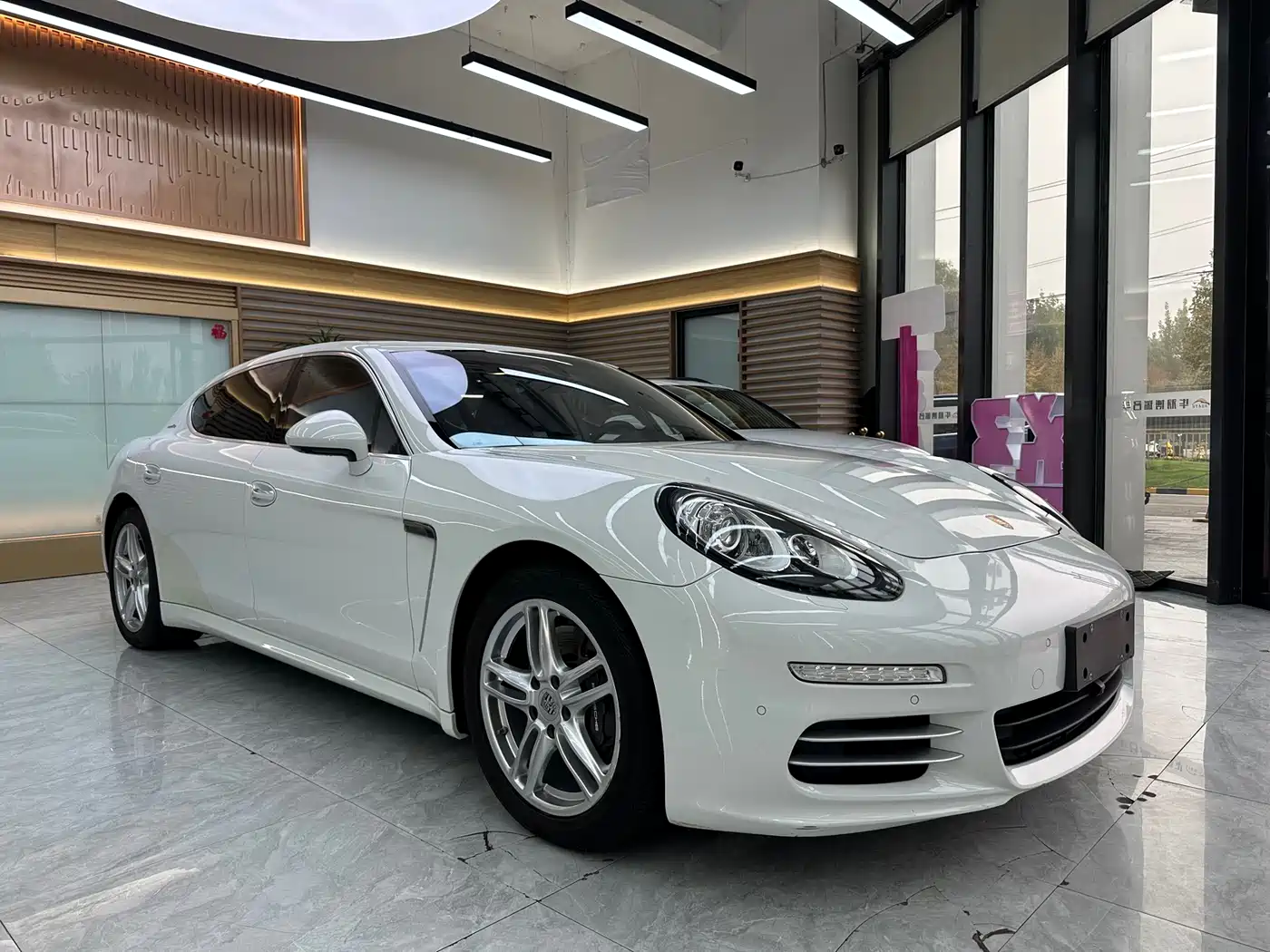 Porsche Panamera 2014 Panamera 4 Executive 3.0T фото 3