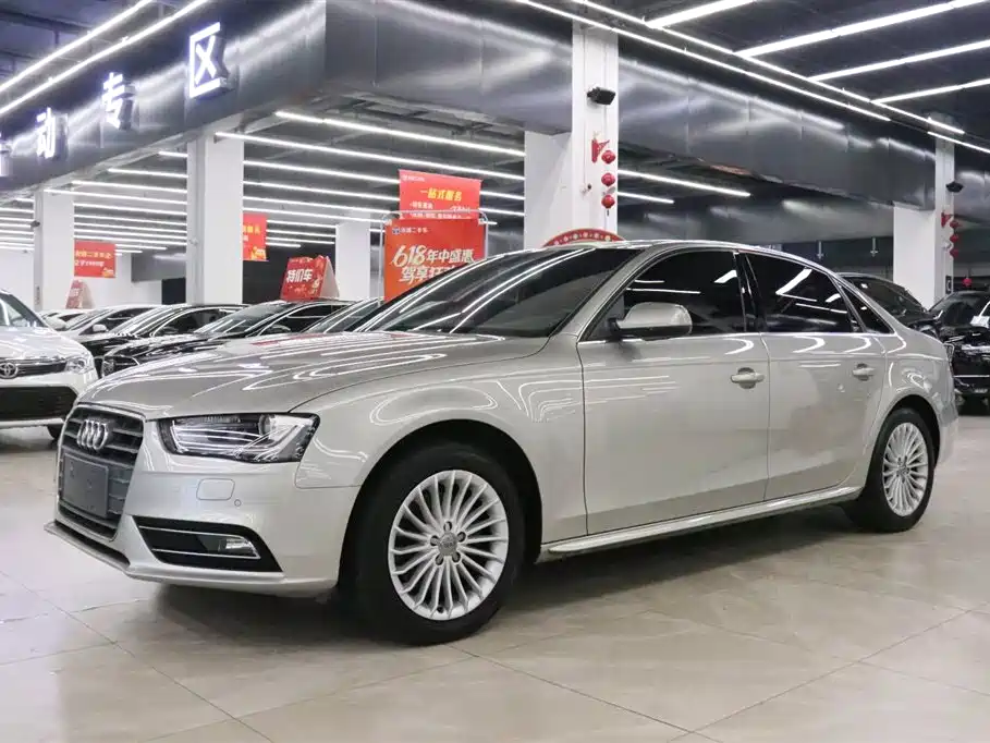 Фото 1 - Audi A4L