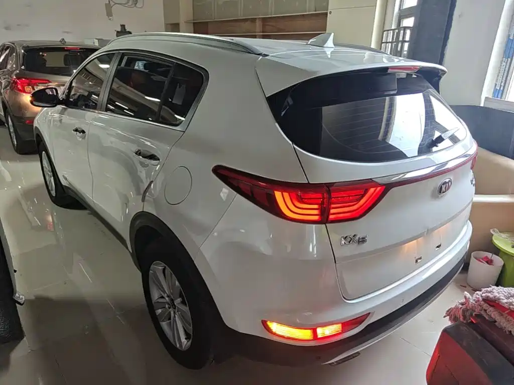 Kia KX5 2016 2016 Model 1.6T Automatic 2WD DLX