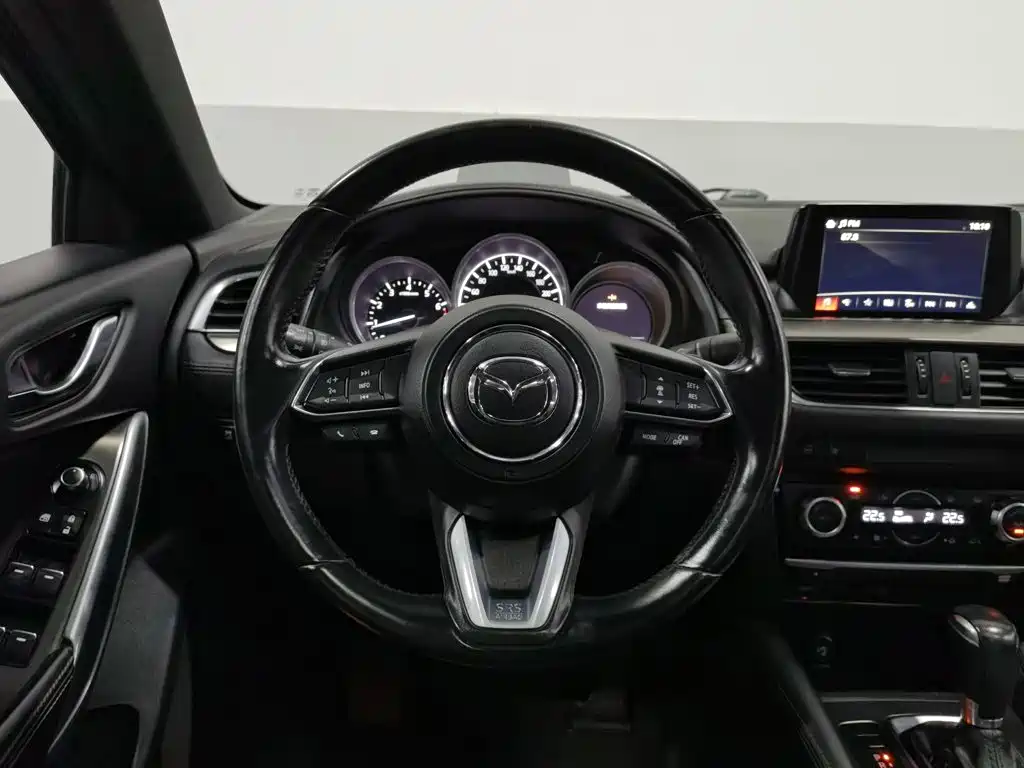 Photo 11 - Mazda Atenza