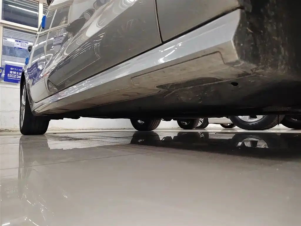 Audi A6L 2018 Model 35 TFSI Collector's Edition фото 21