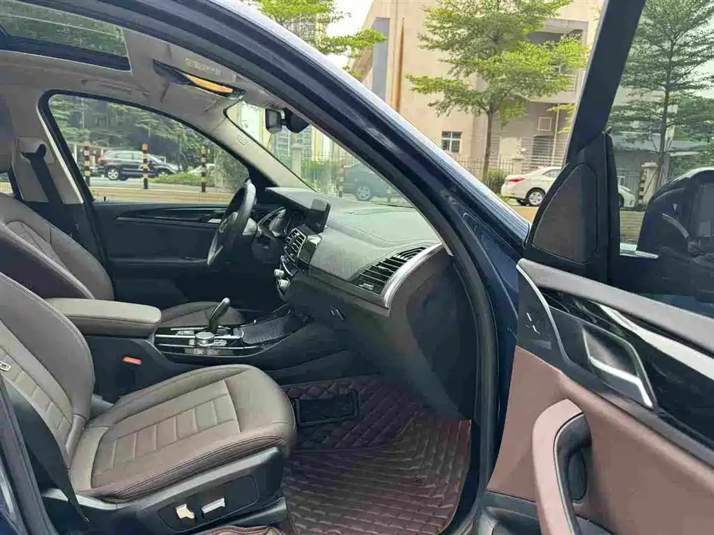 Photo 8 - BMW X3