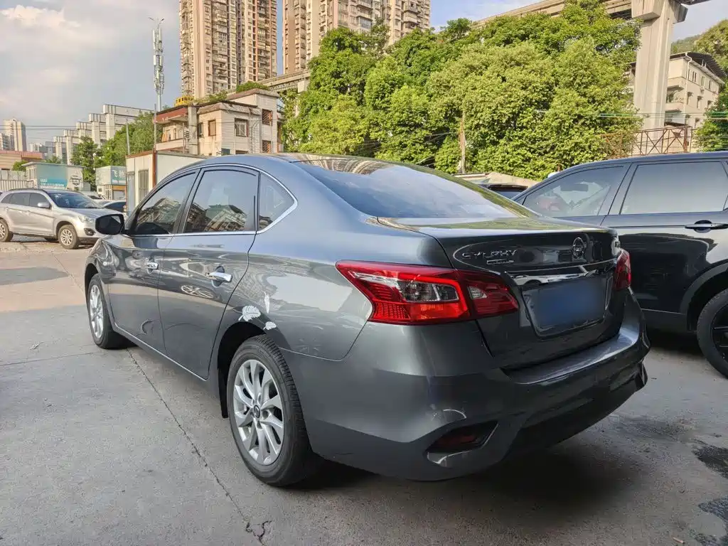 Nissan SYLPHY, миниатюра 5