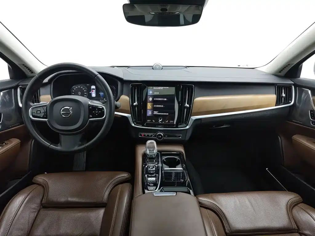 VOLVO S90 PLUG IN HYBRID