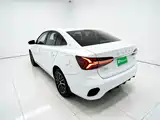Фото 5 - Roewe i5