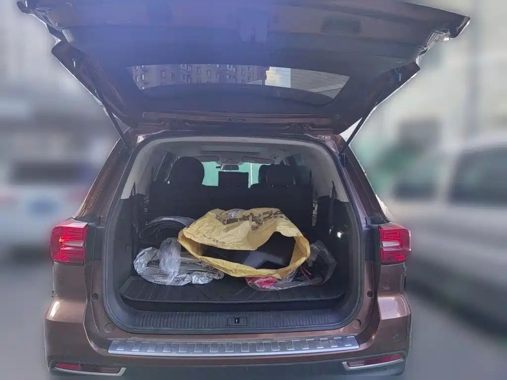 Roewe RX8 2019 2018 30T 2WD Flagship Edition