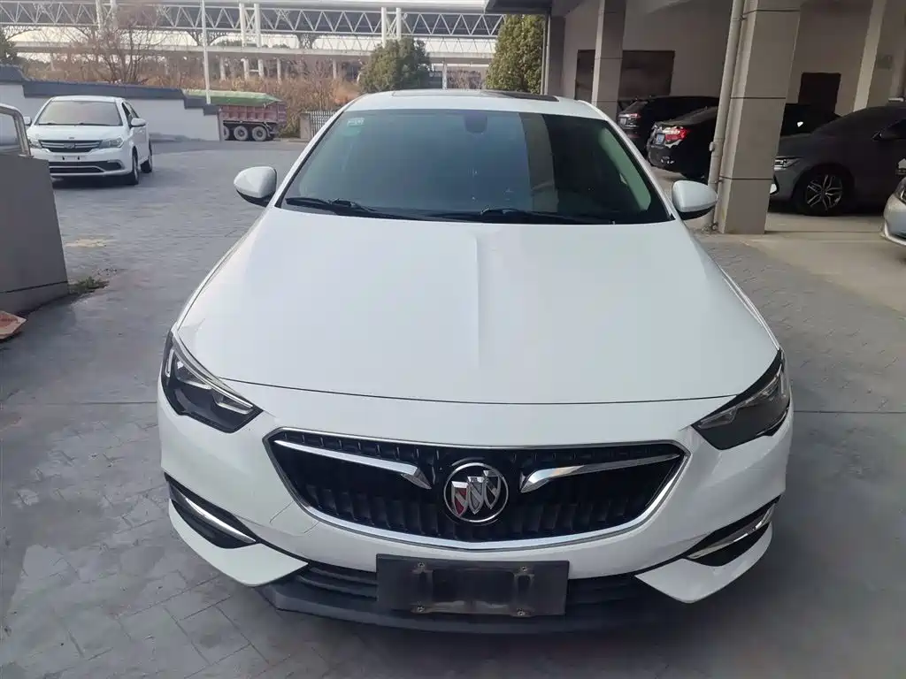 Buick Regal 2017 20T Elite Type фото 3