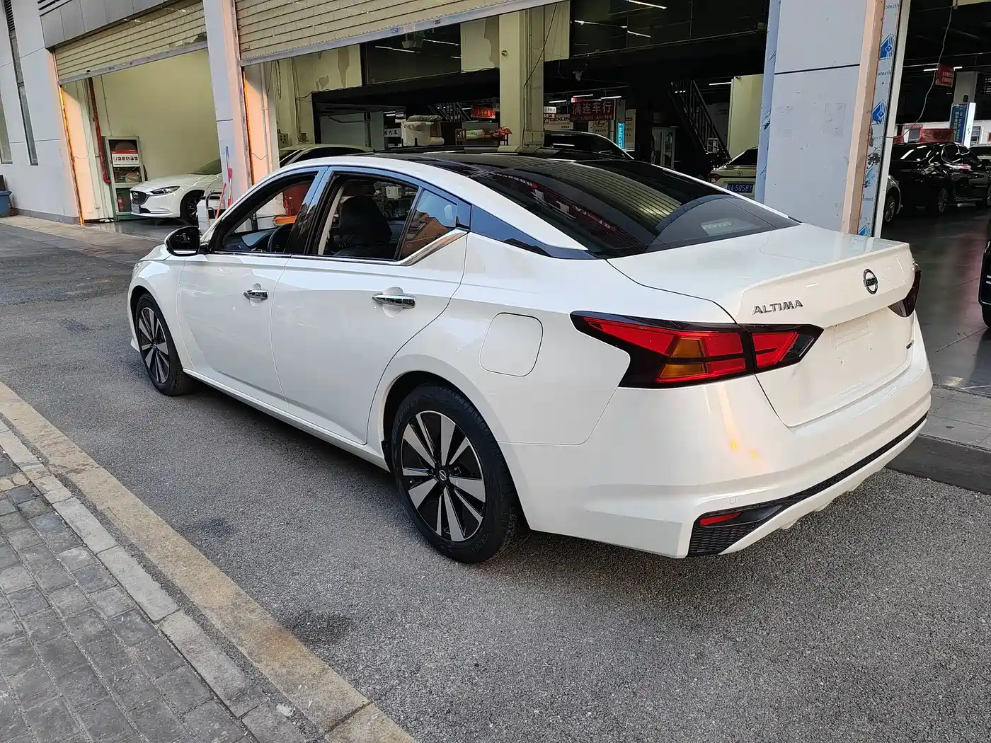Nissan TEANA, миниатюра 5