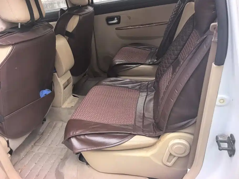 Dongfeng Fengguang Fengguang 330 2014 2014 1.5L Manual Comfort DK15-02