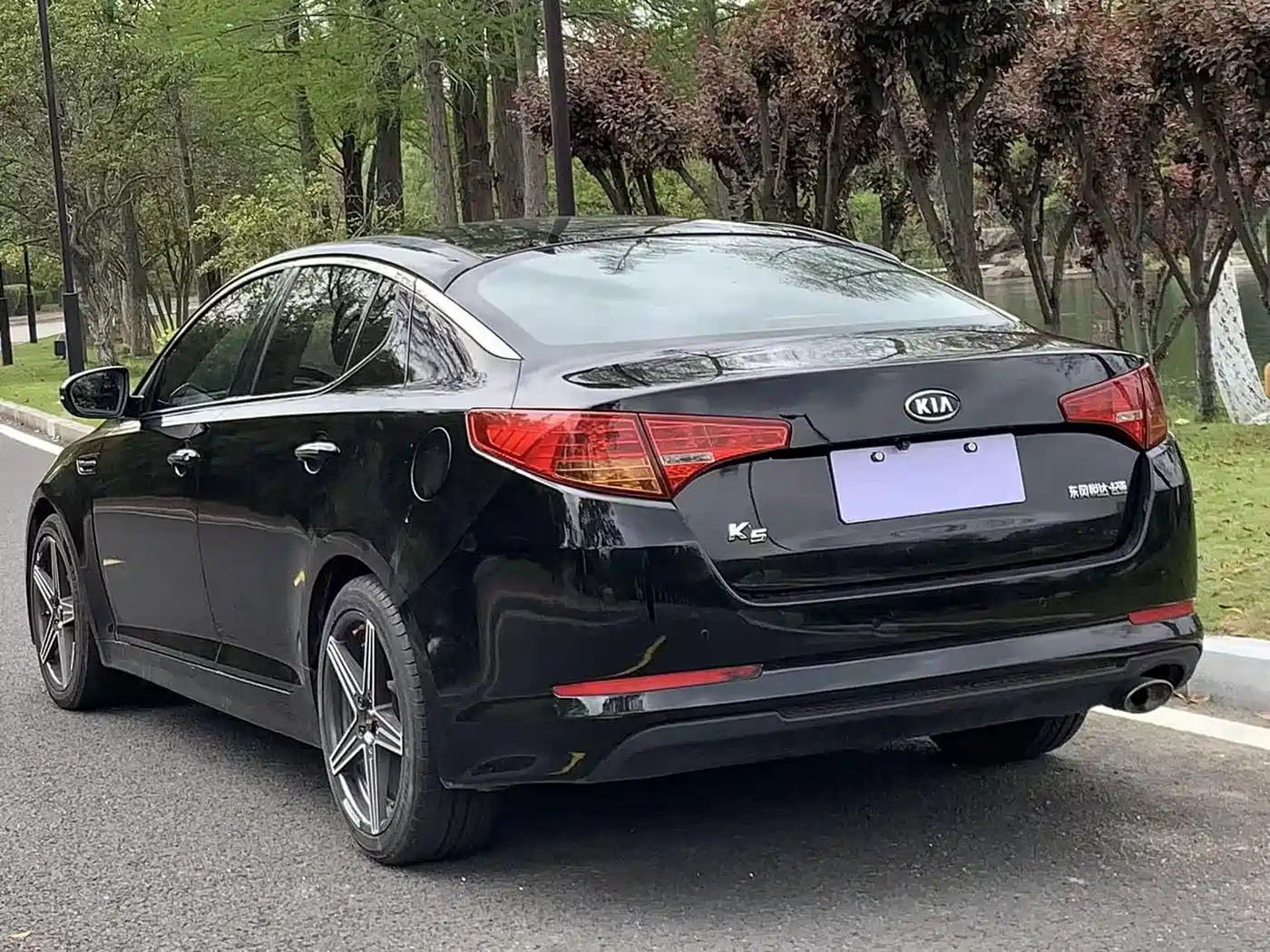 Kia K5 2012 2012 2.4L Automatic Premium