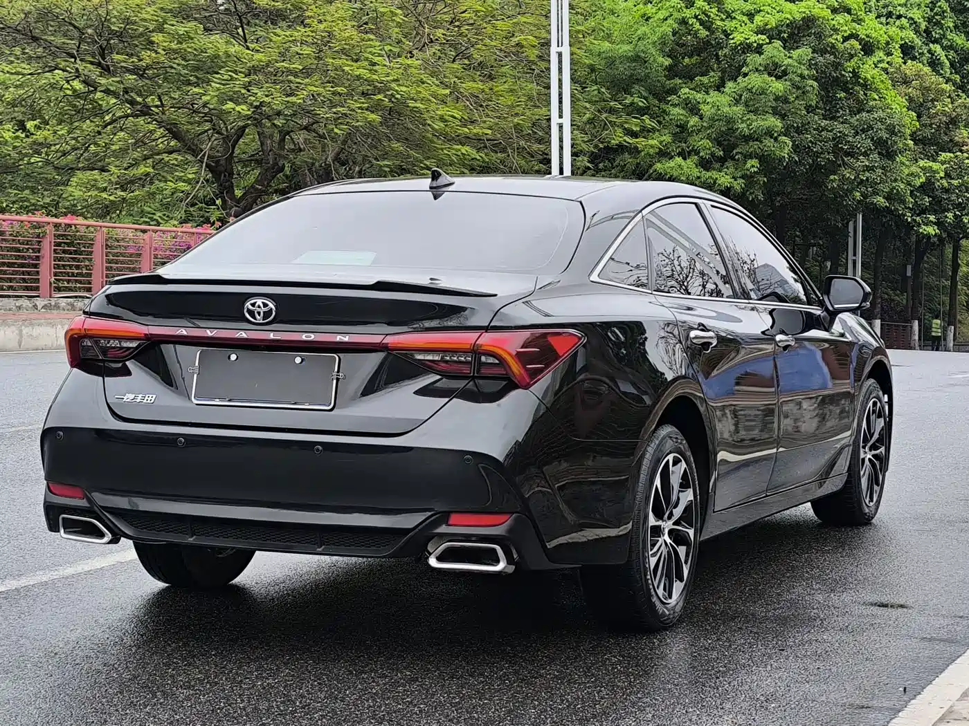 Toyota Avalon 2023 2.5L Luxury Edition фото 7