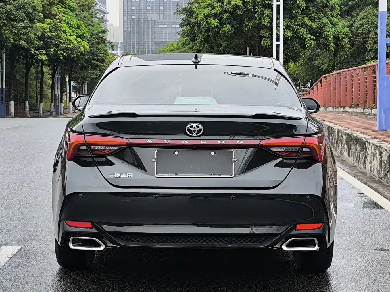 Toyota Avalon 2023 2.5L Luxury Edition фото 6