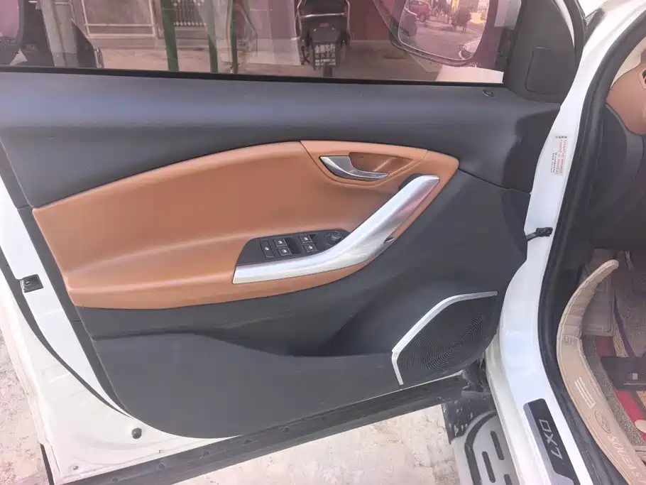 Soueast DX7 2016 2016 1.5T Manual Triumph Edition